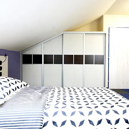 Prázdninový dům 2 Bedrooms House With Enclosed Garden And Wifi At Slezska *