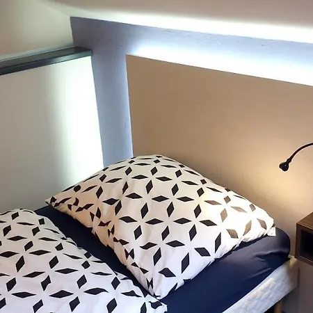 2 Bedrooms House With Enclosed Garden And Wifi At Slezska Prázdninový dům