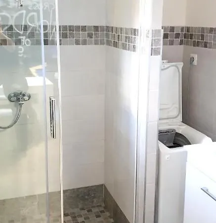 2 Bedrooms House With Enclosed Garden And Wifi At Slezska Prázdninový dům